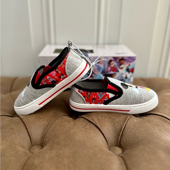 Mickey Mouse canvas slip on shoe - Picture 2 of 6